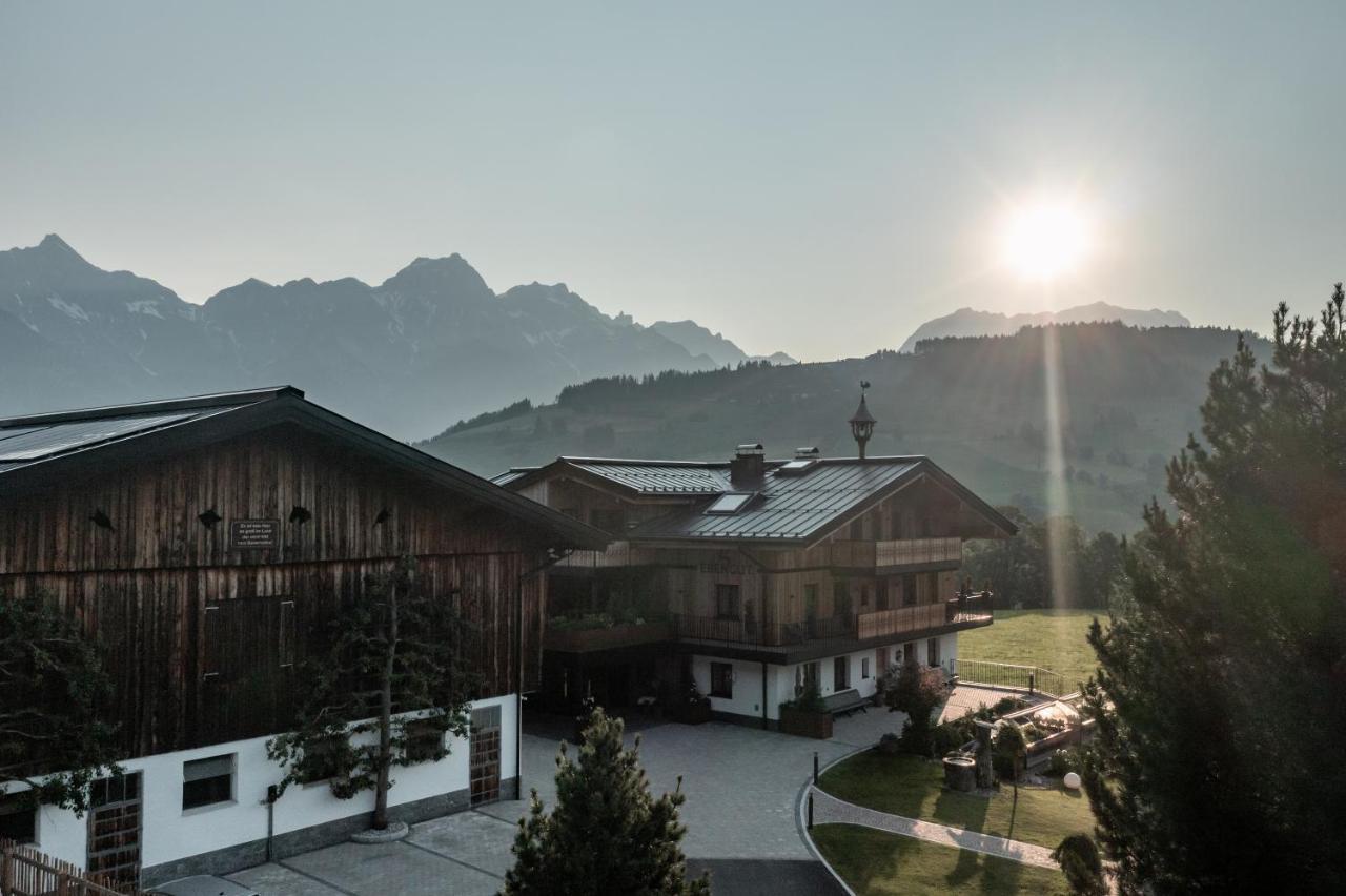 Aparthotel Biohof Ebengut Maria Alm am Steinernen Meer Exterior foto