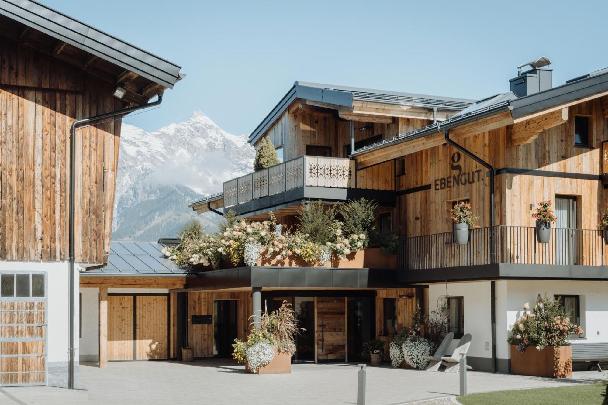 Aparthotel Biohof Ebengut Maria Alm am Steinernen Meer Exterior foto